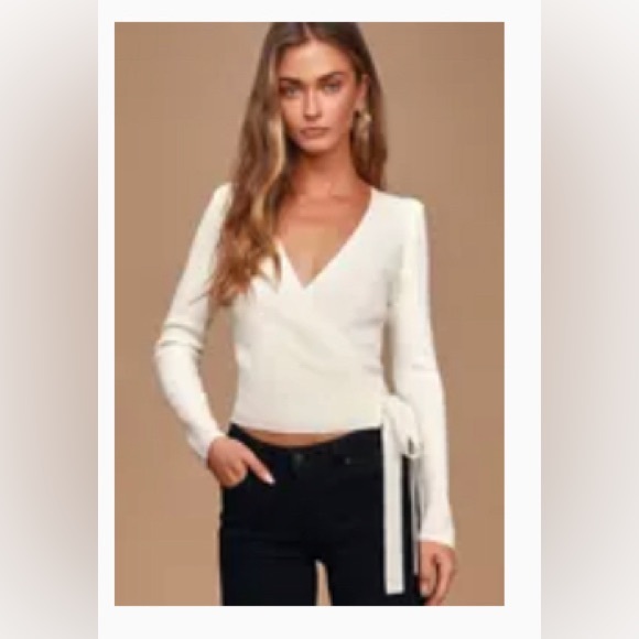 Lulus Tops - Cream crop top wrap top